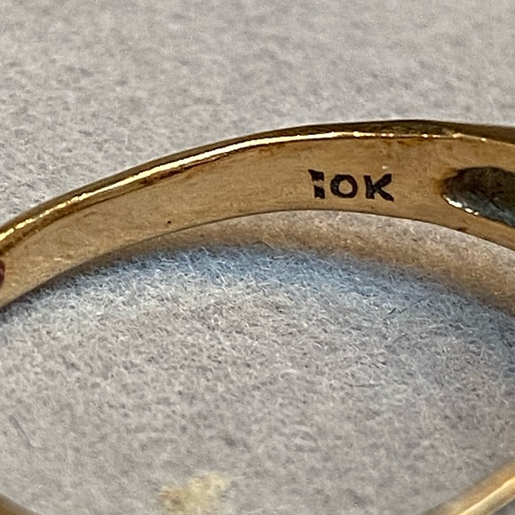 Vintage 10k Gold Cocktail Ring size 8. Marked 10k - Picture 4 of 12